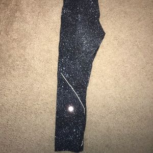 *SOLD* Lululemon Galaxy Leggings - Size 4 - NWOT